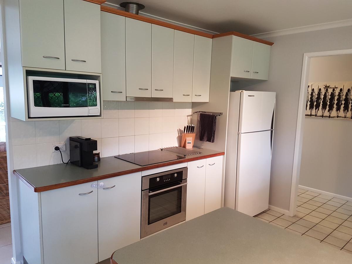 Вилла Beerwah House Экстерьер фото